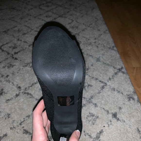 Black heeled booties - Picture 2 of 2